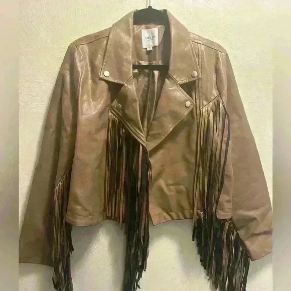 Le Lis collection- leather jacket with fringe. Size: M - Picture 1 of 6